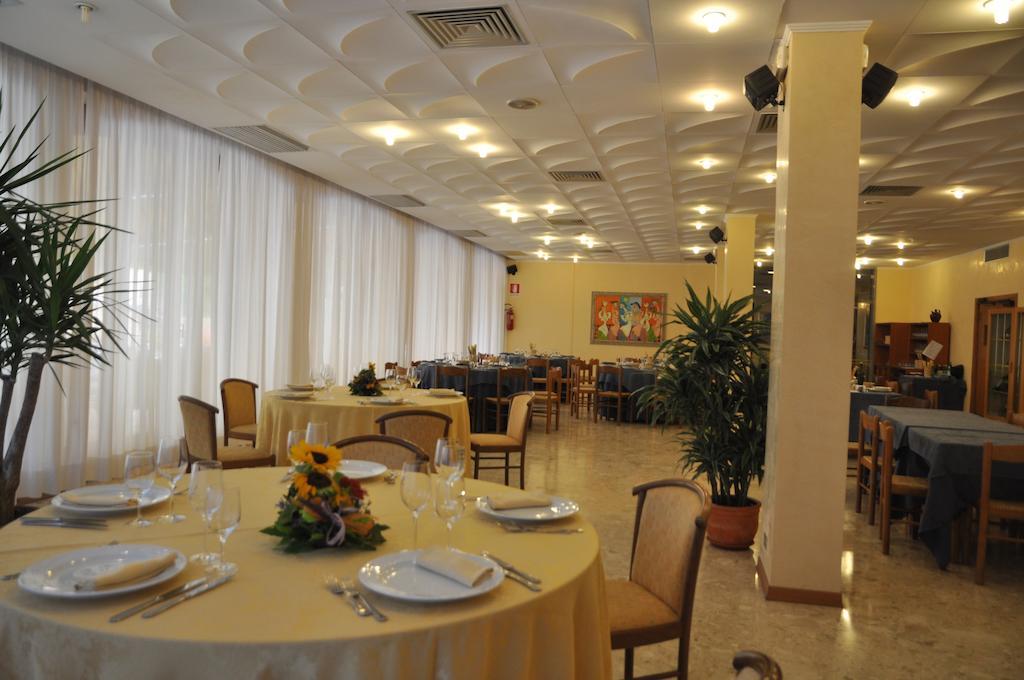Hotel Terme Di San Vittore Genga  Exterior foto