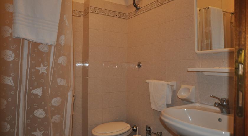 Hotel Terme Di San Vittore Genga  Habitación foto